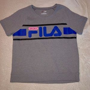 medium gray fila t-shirt